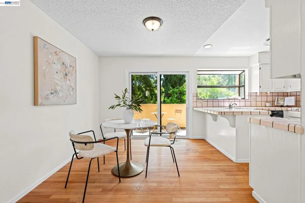 2149 Junction Ave #10 Mountain View, CA 94043