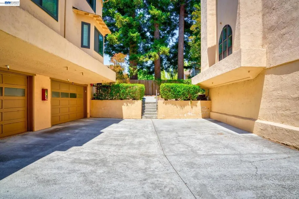 2149 Junction Ave #10 Mountain View, CA 94043