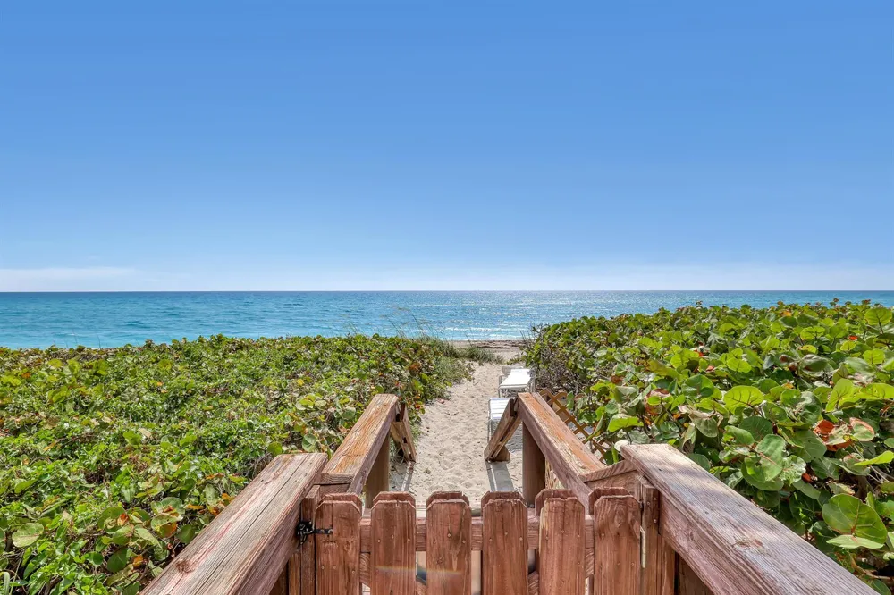 220 Celestial Way #6 Juno Beach, FL 33408
