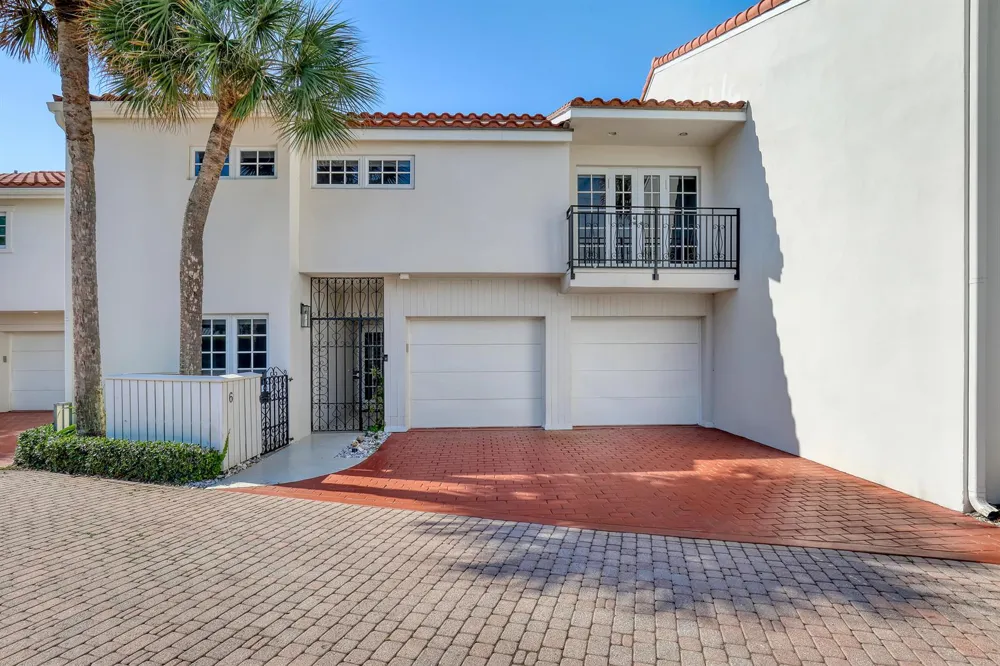 220 Celestial Way #6 Juno Beach, FL 33408