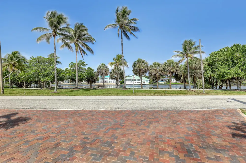 220 Celestial Way #6 Juno Beach, FL 33408