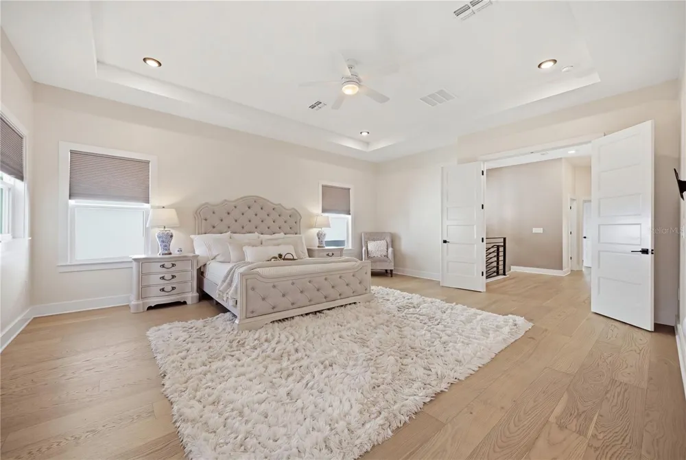 4022 W BAY TO BAY BOULEVARD Tampa, FL 33629