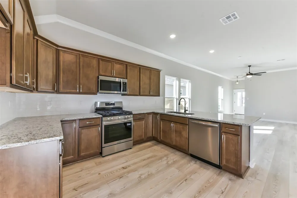 822 Countryside Glade Lane Bonney, TX 77583