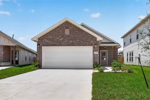 21126 Autumn Heights