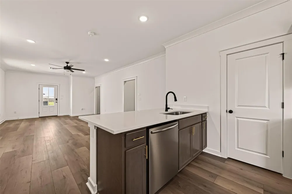 21126 Autumn Heights Bonney, TX 77583