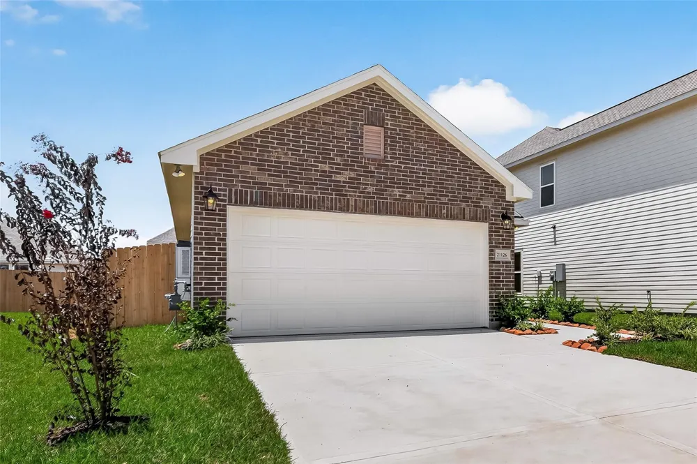 21126 Autumn Heights Bonney, TX 77583