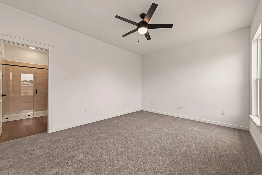 21126 Autumn Heights Bonney, TX 77583