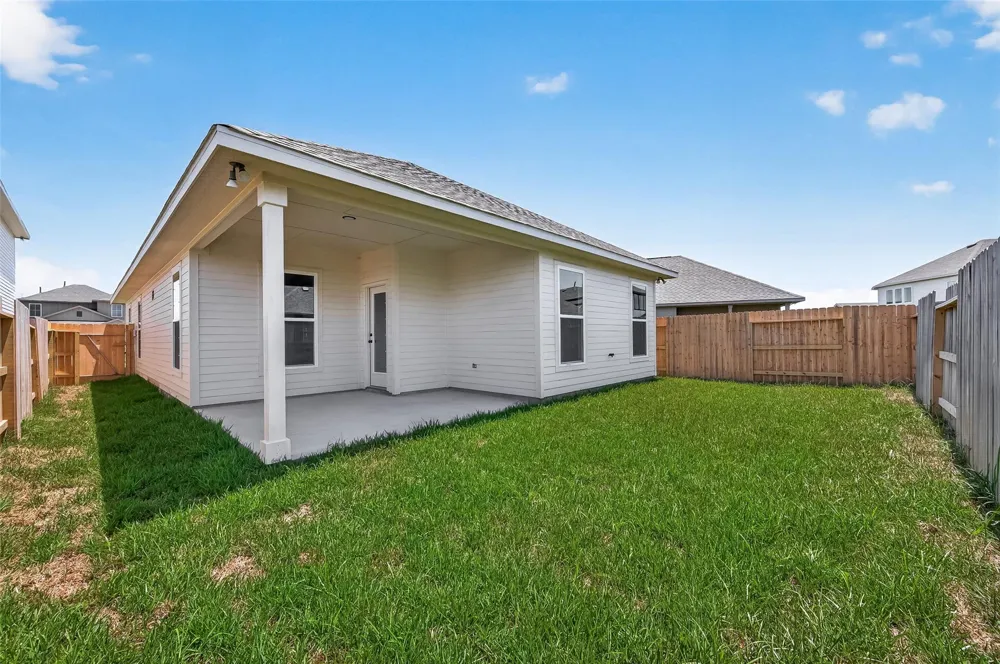 21126 Autumn Heights Bonney, TX 77583