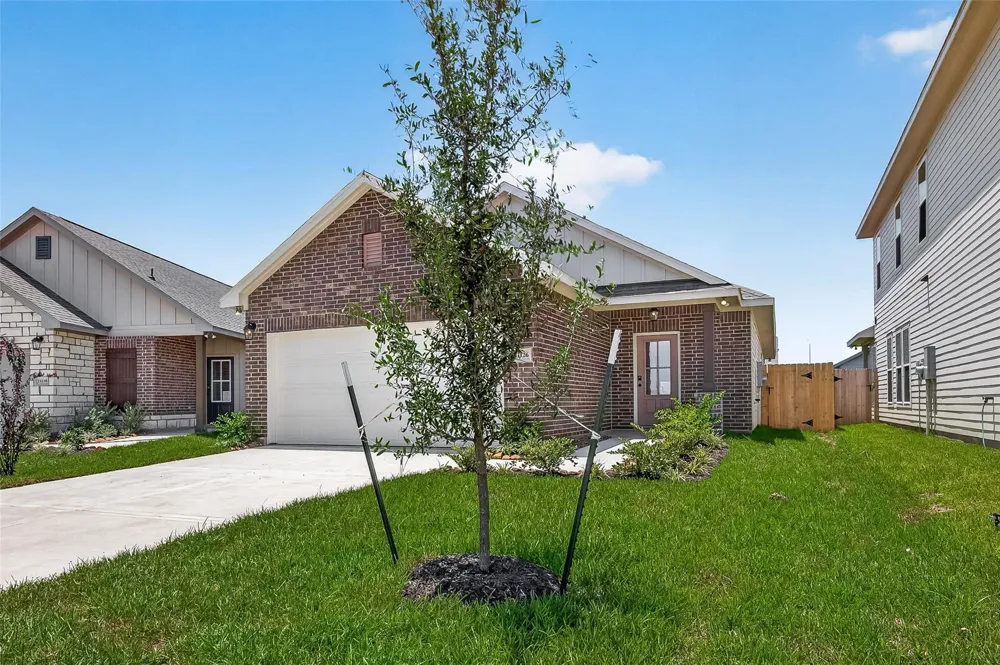 21126 Autumn Heights Bonney, TX 77583