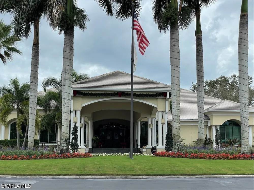 Cypress Trace Circle #2-101 Naples, FL 34119