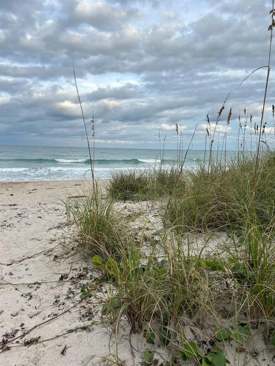5047 Highway A1a #1704 Hutchinson Island, FL 34949