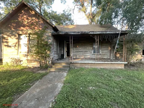915 Turner Street