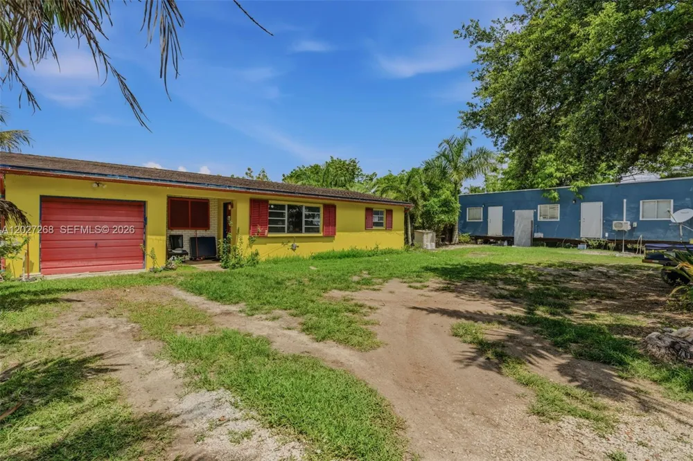 25800 SW 199th Ave Homestead, FL 33031
