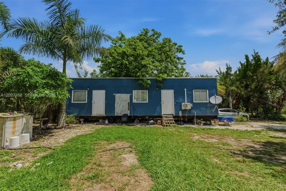 25800 SW 199th Ave Homestead, FL 33031