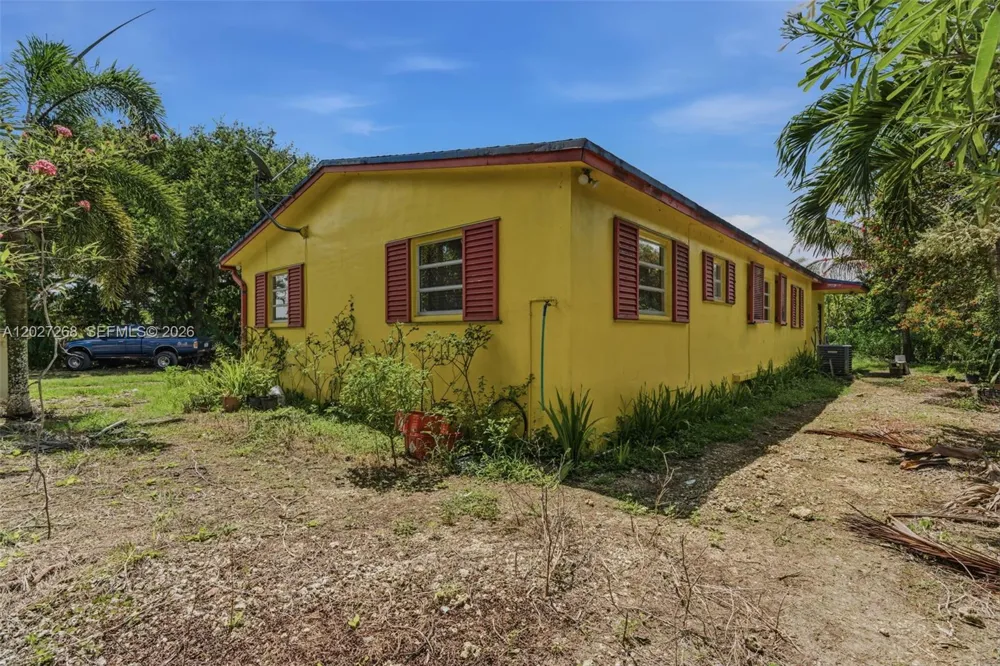 25800 SW 199th Ave Homestead, FL 33031