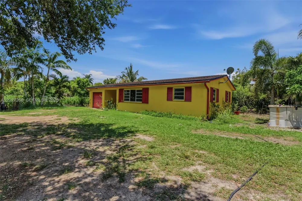 25800 SW 199th Ave Homestead, FL 33031