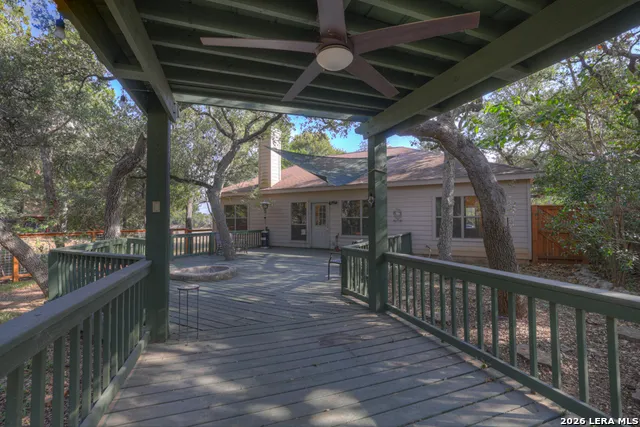1060 Somerset Canyon Lake, TX 78133