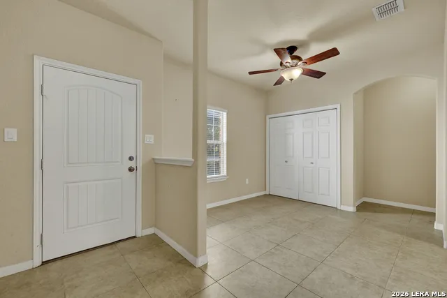 1060 Somerset Canyon Lake, TX 78133