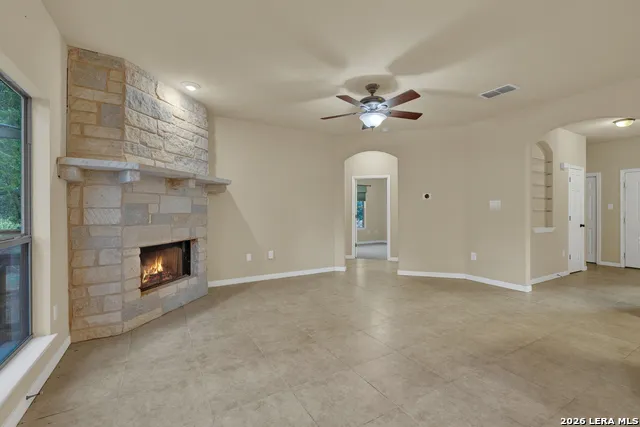 1060 Somerset Canyon Lake, TX 78133