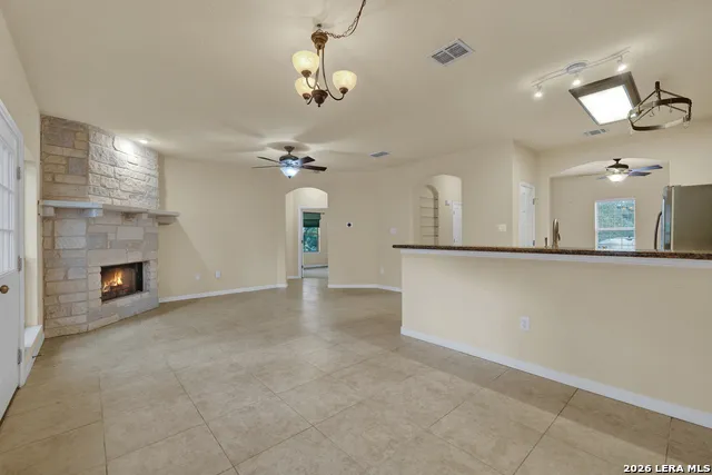 1060 Somerset Canyon Lake, TX 78133