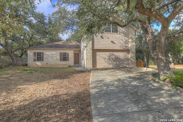 1060 Somerset Canyon Lake, TX 78133