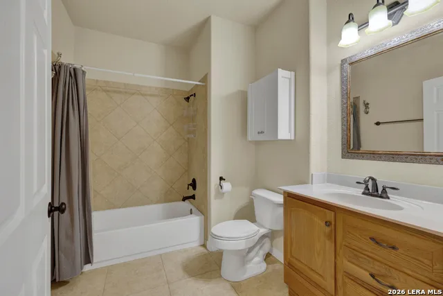 1060 Somerset Canyon Lake, TX 78133