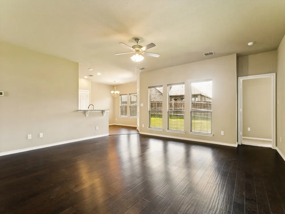 4009 Kensington Drive Sanger, TX 76266
