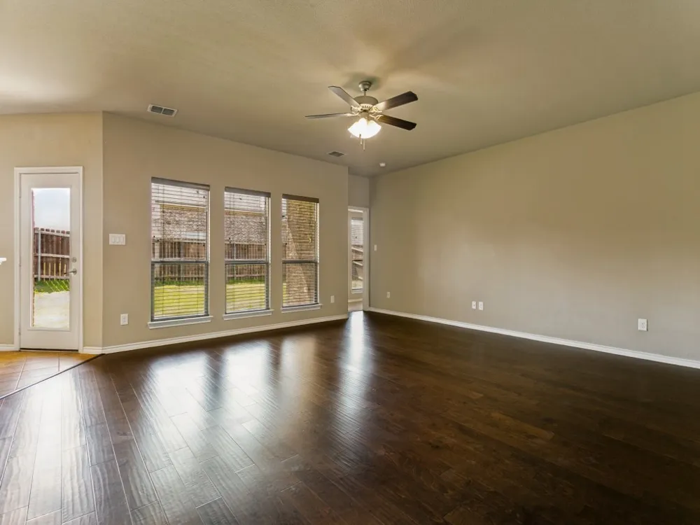 4009 Kensington Drive Sanger, TX 76266