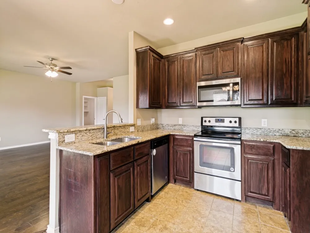 4009 Kensington Drive Sanger, TX 76266