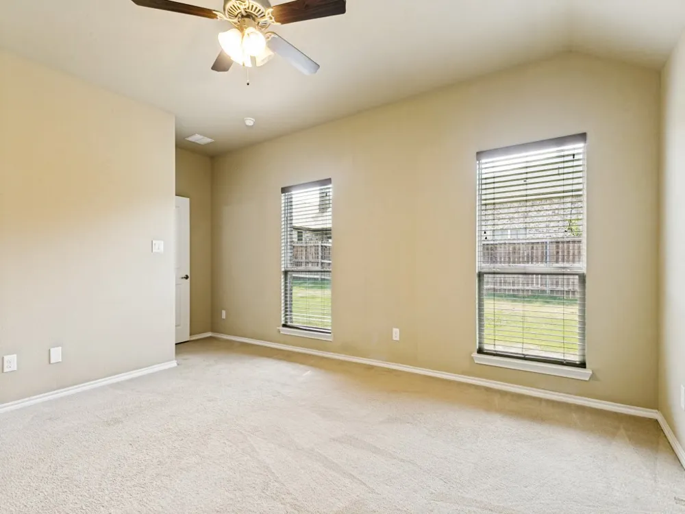 4009 Kensington Drive Sanger, TX 76266