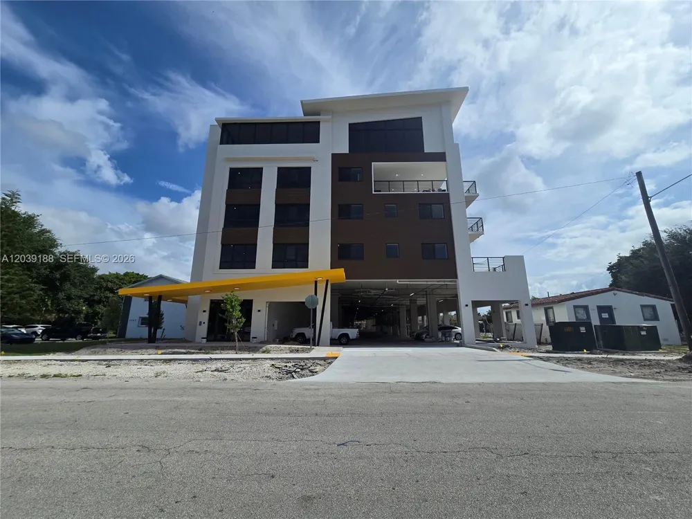 2233 Fillmore St #201 Hollywood, FL 33020