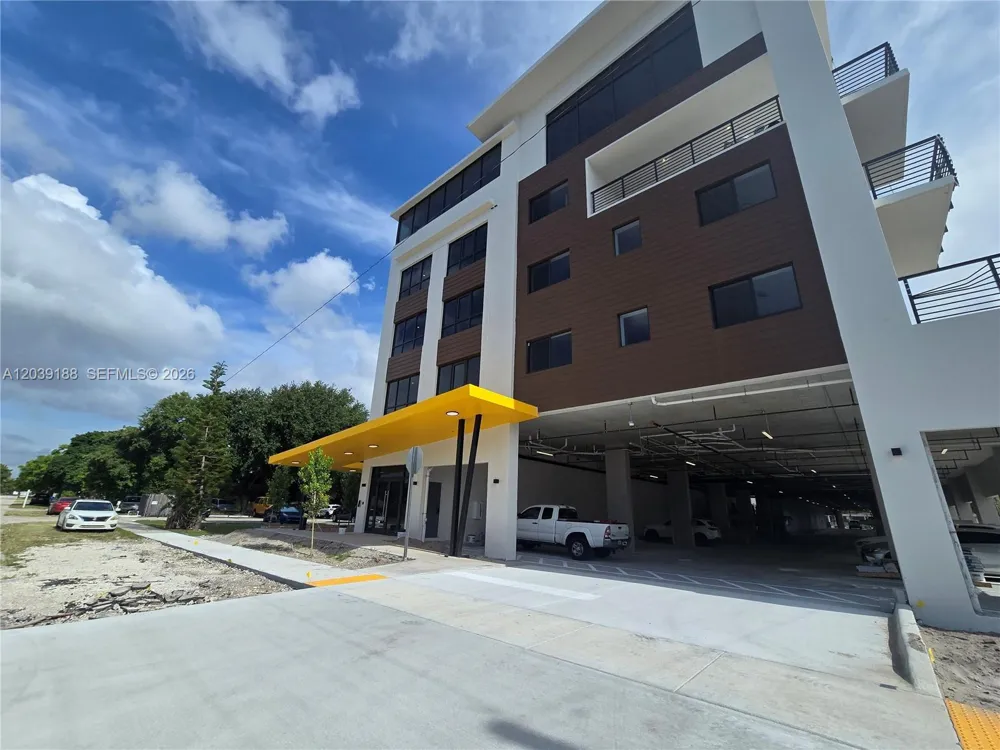2233 Fillmore St #201 Hollywood, FL 33020