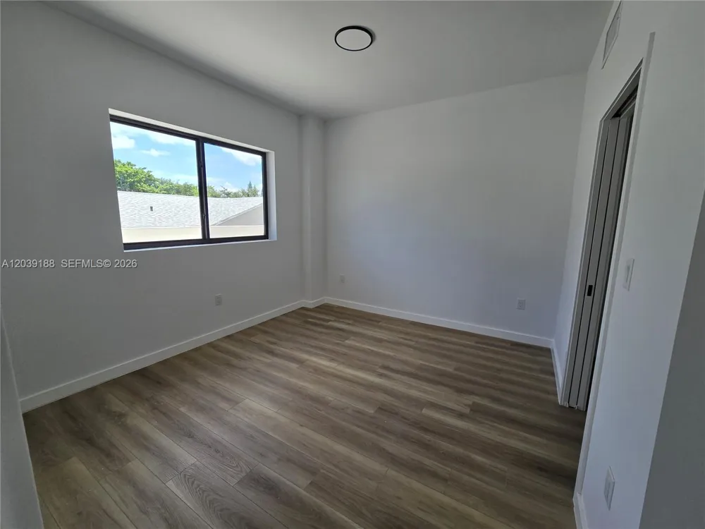 2233 Fillmore St #201 Hollywood, FL 33020