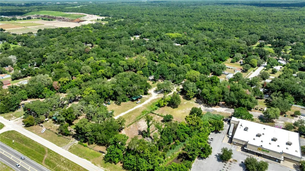 9924 ROCKHILL ROAD Thonotosassa, FL 33592