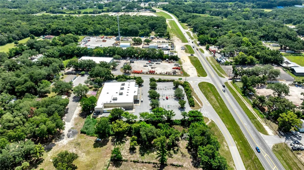 9924 ROCKHILL ROAD Thonotosassa, FL 33592