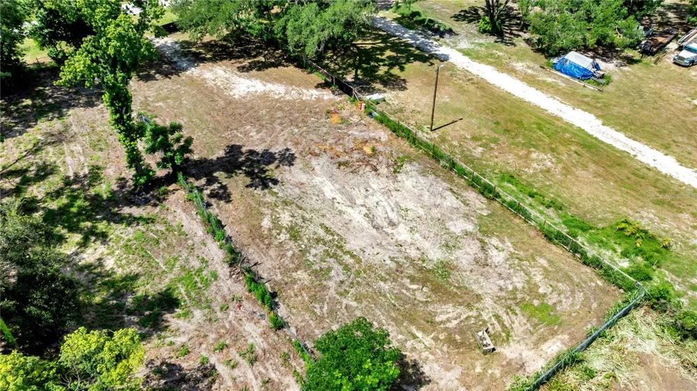 9924 ROCKHILL ROAD Thonotosassa, FL 33592