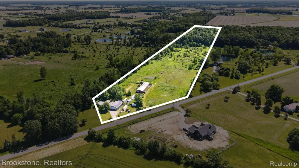 9300 Head O Lake Road Whiteford Township, MI 49267
