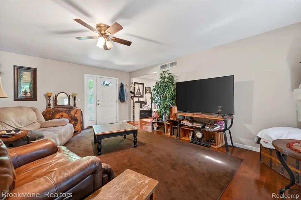 9300 Head O Lake Road Whiteford Township, MI 49267