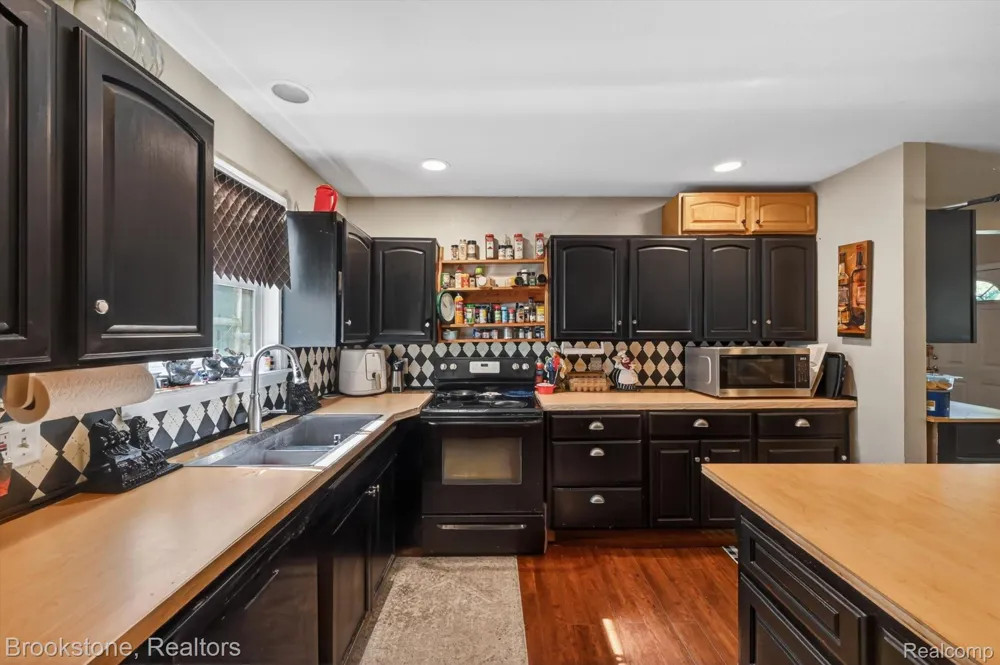 9300 Head O Lake Road Whiteford Township, MI 49267