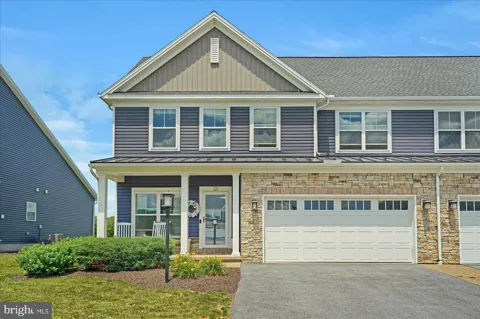 121 AEROPOINTE LANE