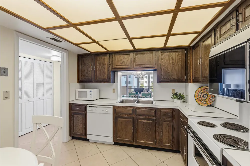 5000 Ocean Boulevard #504 Lauderdale By The Sea, FL 33308