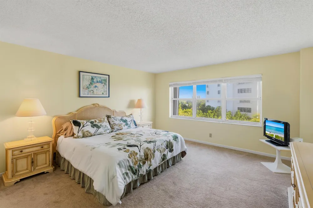 5000 Ocean Boulevard #504 Lauderdale By The Sea, FL 33308