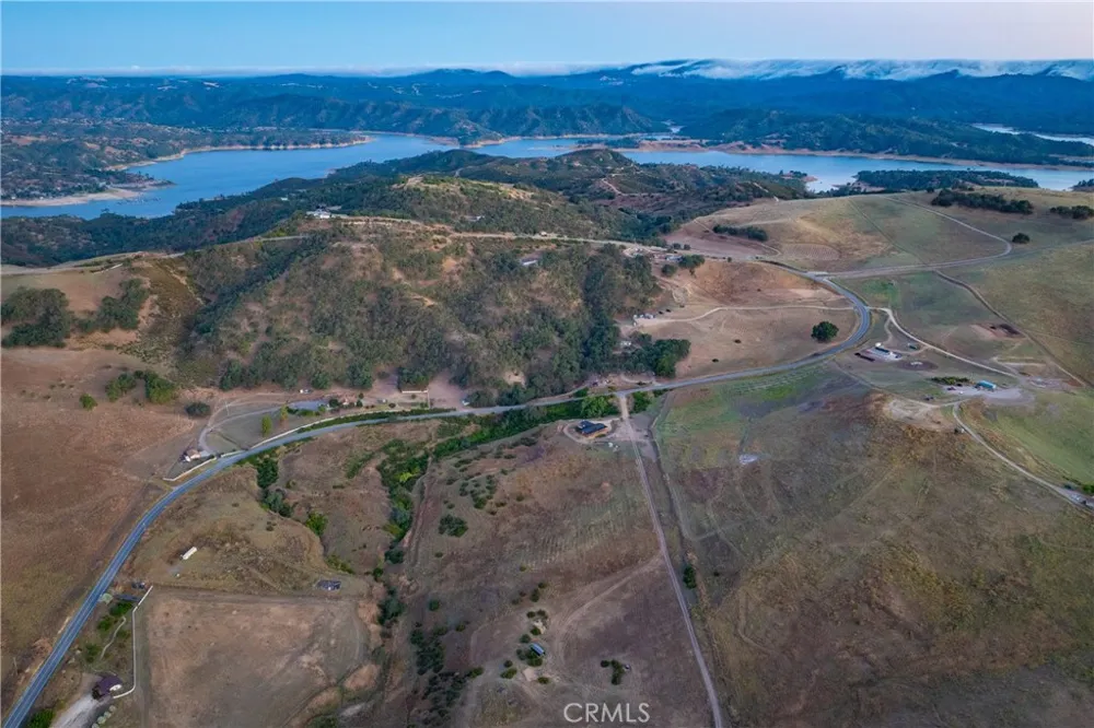 4475 Interlake Bradley, CA 93426