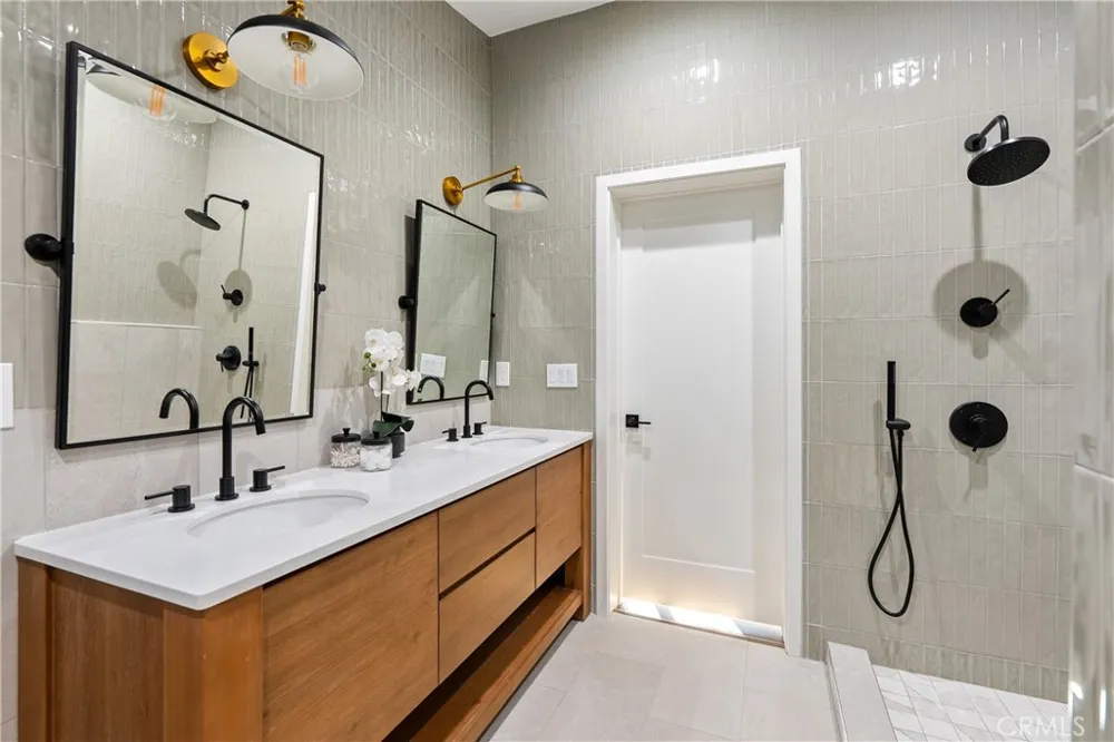 4475 Interlake Bradley, CA 93426