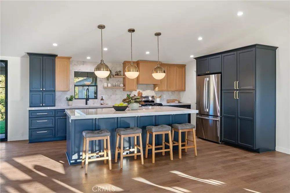 4475 Interlake Bradley, CA 93426