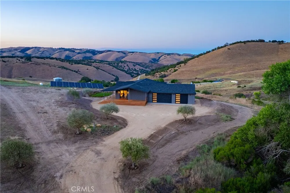 4475 Interlake Bradley, CA 93426