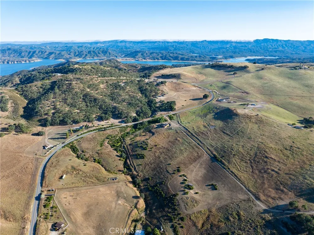 4475 Interlake Bradley, CA 93426