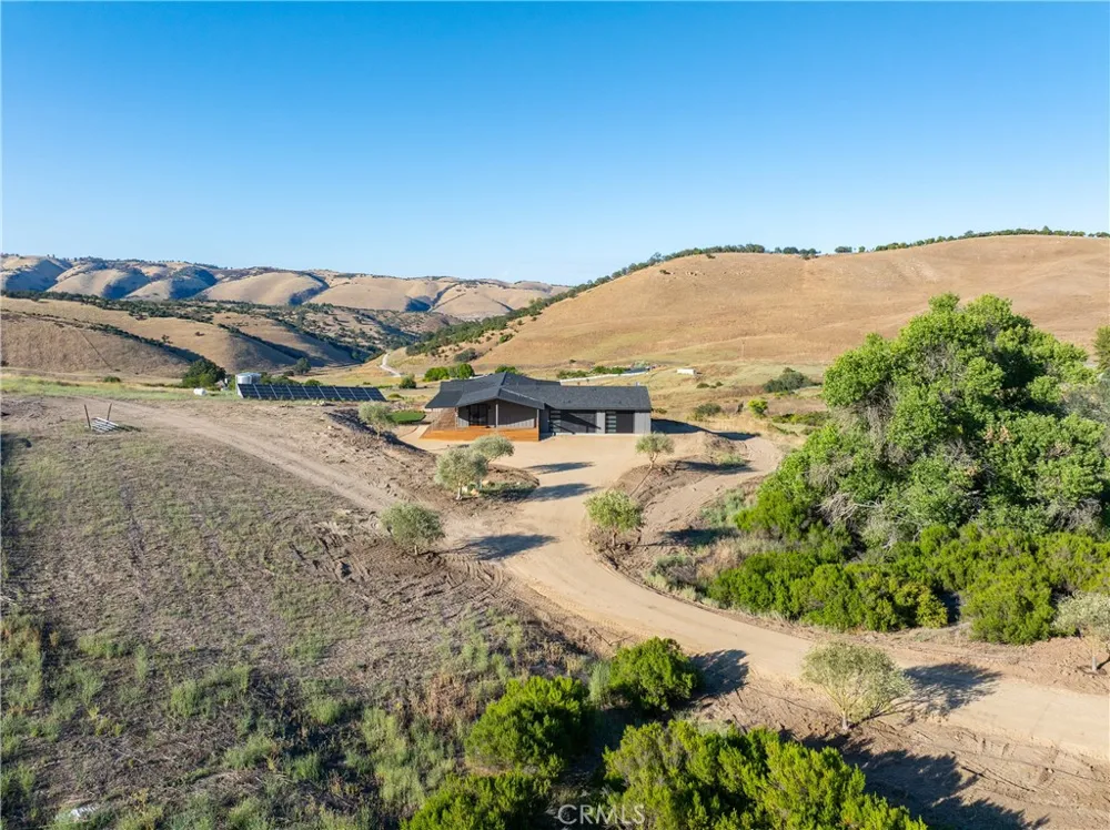 4475 Interlake Bradley, CA 93426