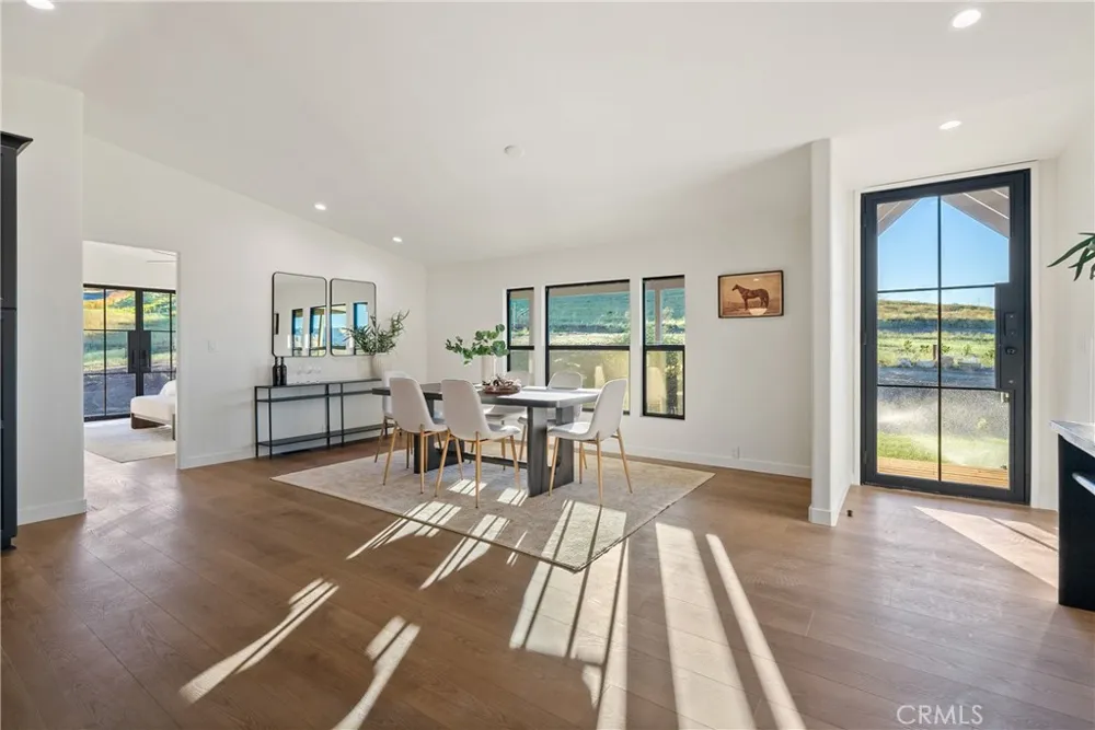 4475 Interlake Bradley, CA 93426
