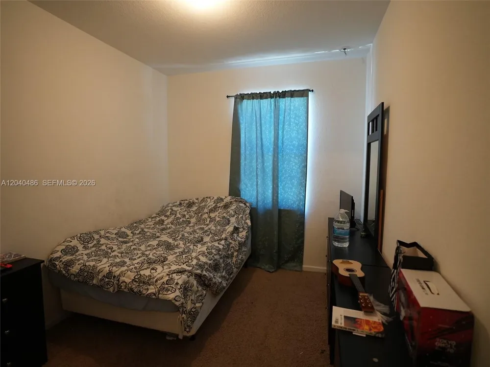 4037 NW 10th Pl Lauderhill, FL 33313